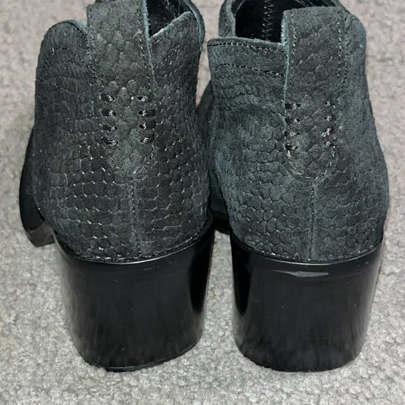 Jeffrey Campbell Rosee Western Ankle Square Toe Boots, Black Suede Snake Size 7 - Picture 9 of 9